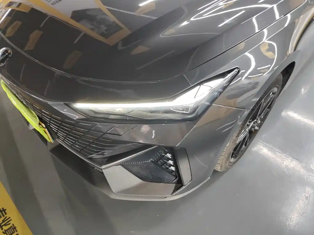 Changan UNI-V iDD 2023 2023 ZhiDian iDD 1.5T 113km Smart Fun Edition