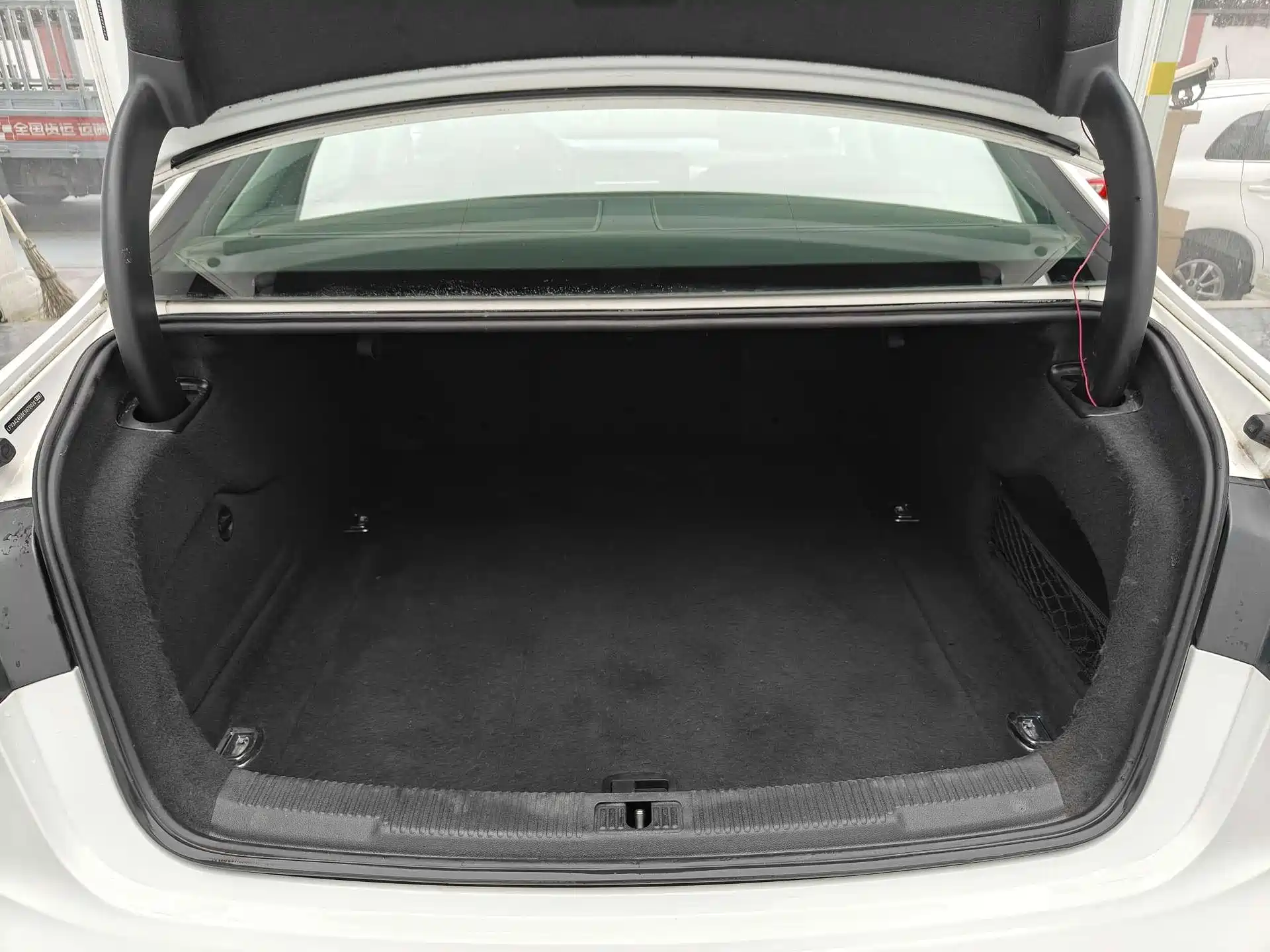 Фото 7 - Audi A6L