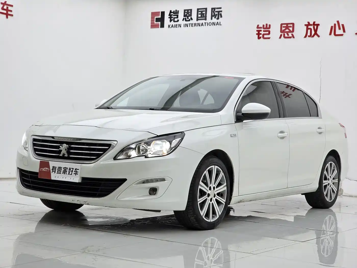 Peugeot 408 2015 Model 1.2T Automatic Luxury Edition
