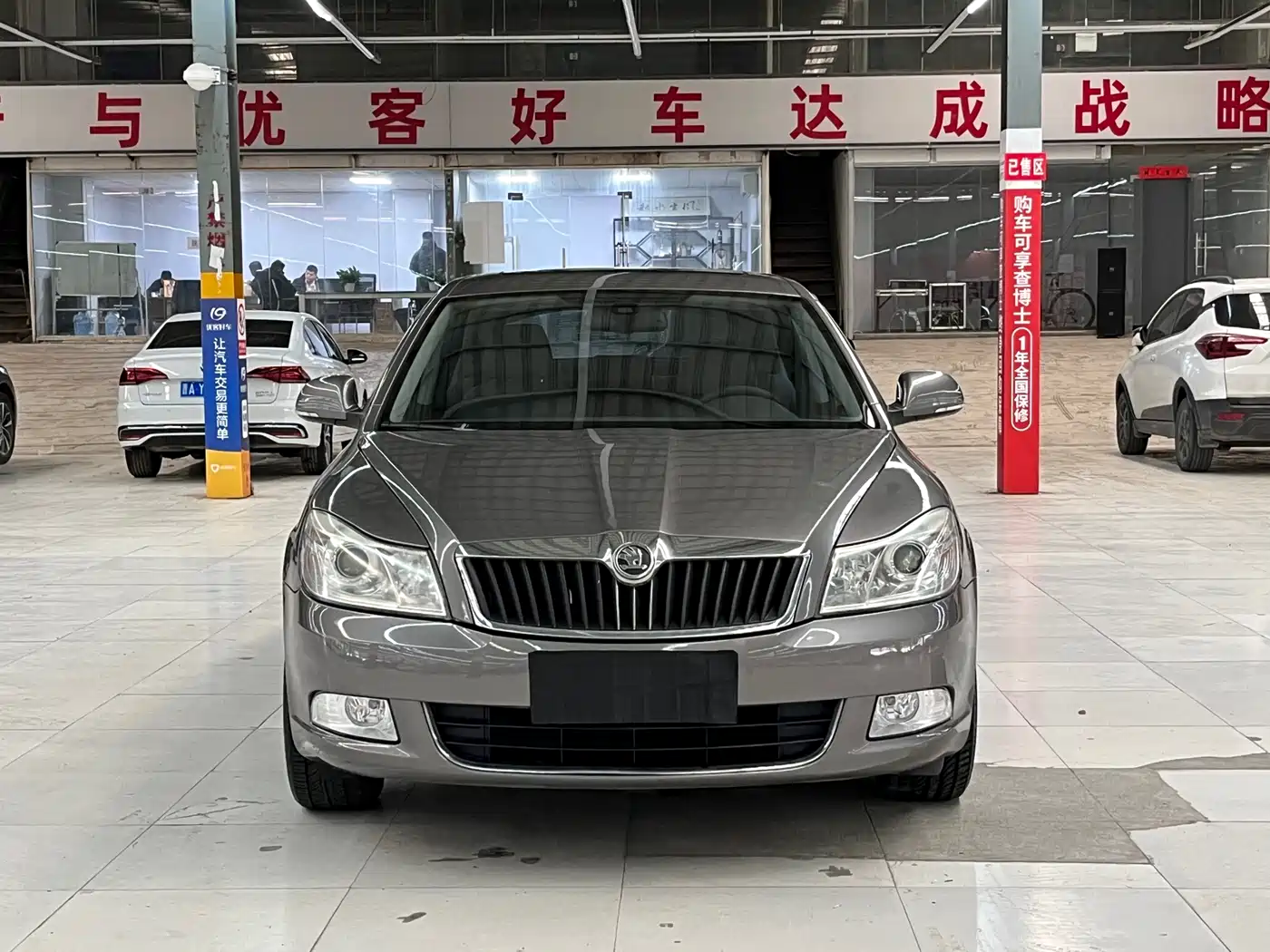 Škoda Octavia 2014 1.6L Auto Yijun Edition фото 2