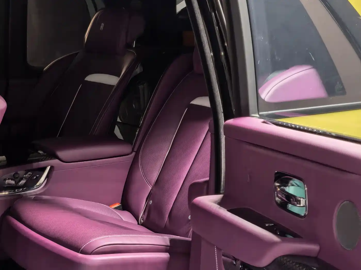 Rolls-Royce Cullinan 2021 2020 Black Badge