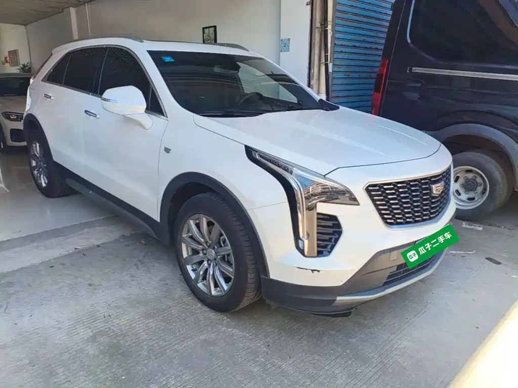Фото 4 - Cadillac XT4