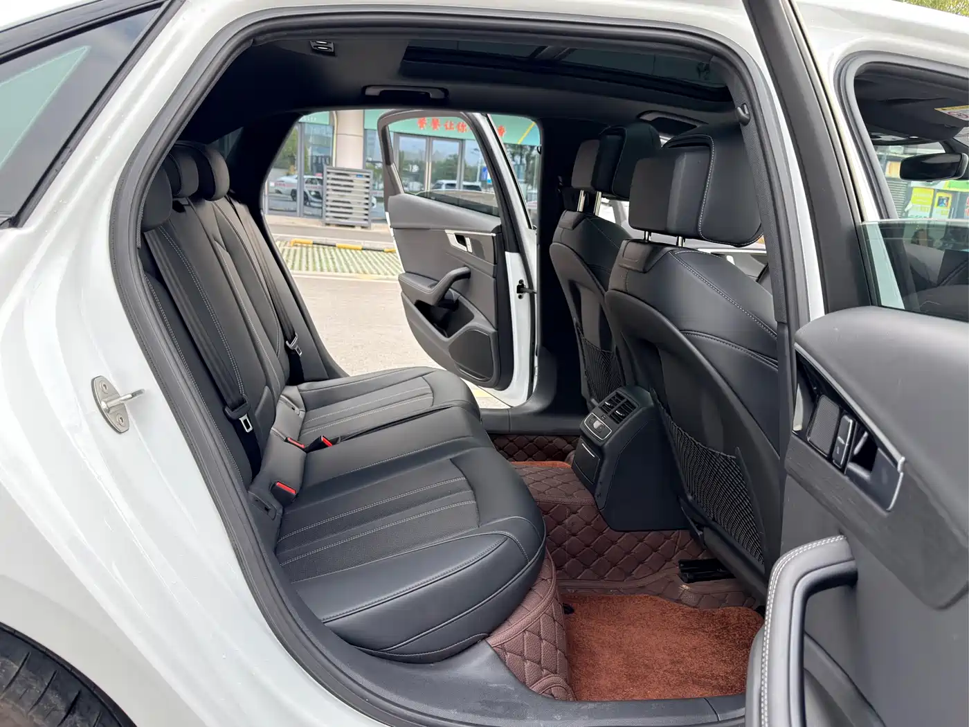 Audi A4L 2024 40 TFSI Luxury Dynamic фото 14