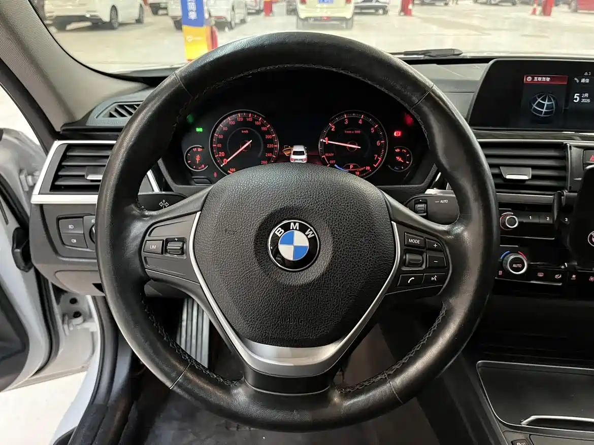 BMW 3 Series 2018 320Li Leading Luxury Package фото 8