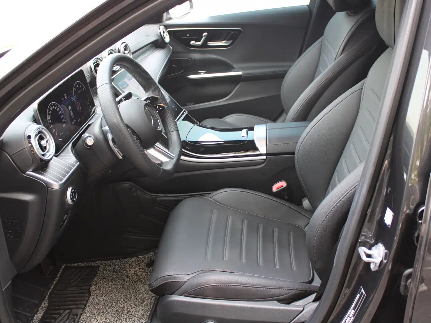 Mercedes-Benz C-Class 2024 Second Facelift C 260 L Sport фото 18