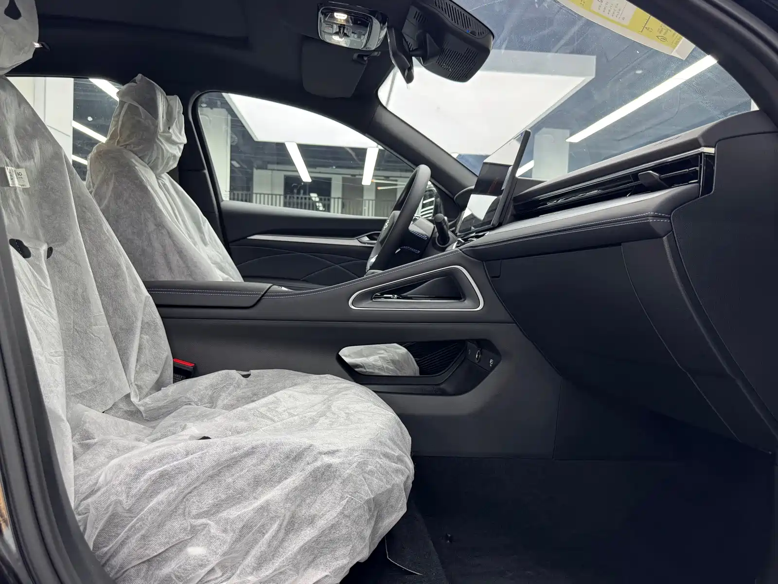 Фото 8 - Geely Preface