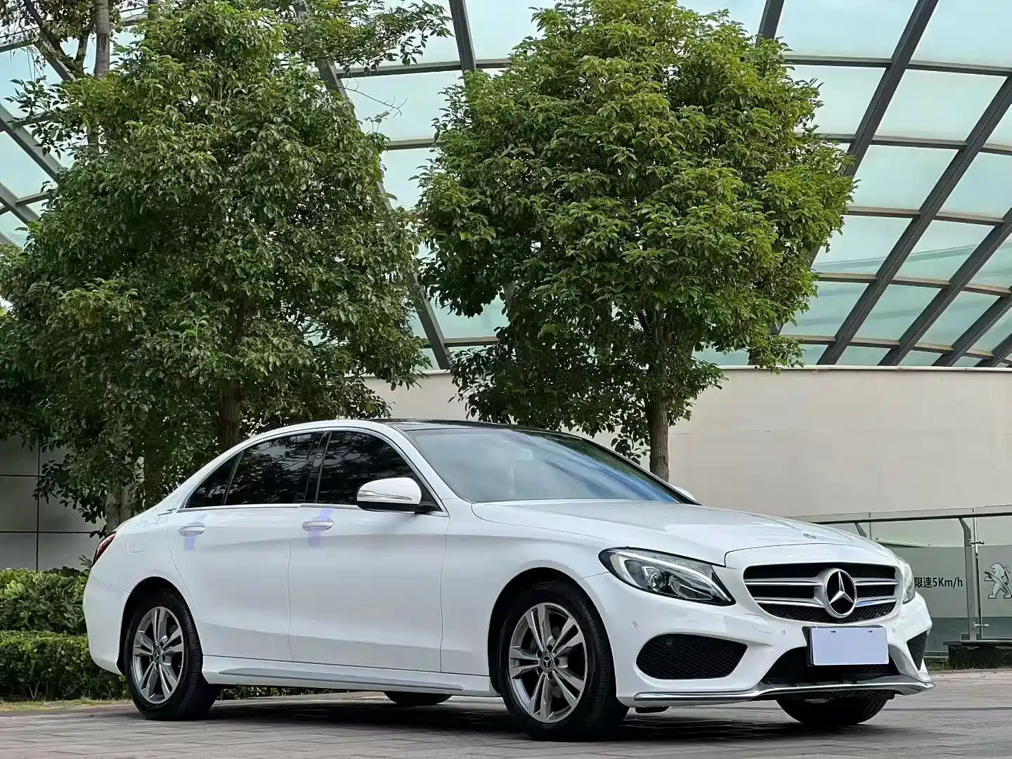 Фото 3 - Mercedes-Benz C-Class