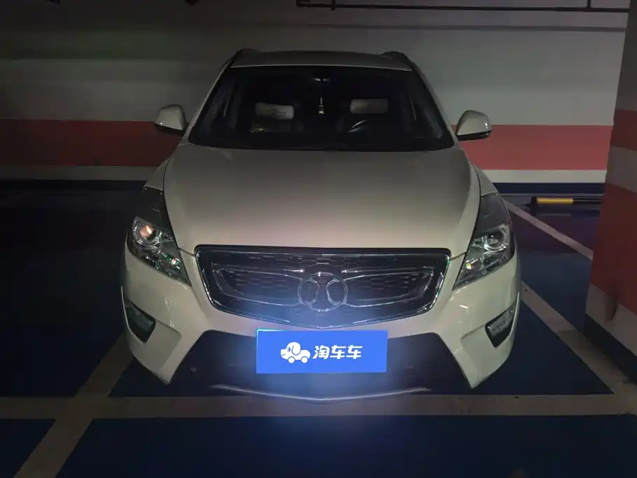 2017 BAIC Senova X65