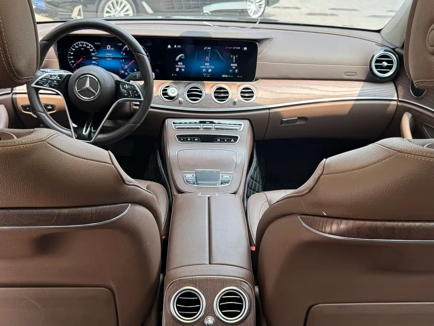Mercedes-Benz E-Class 2021 E 300 L Fashion фото 12