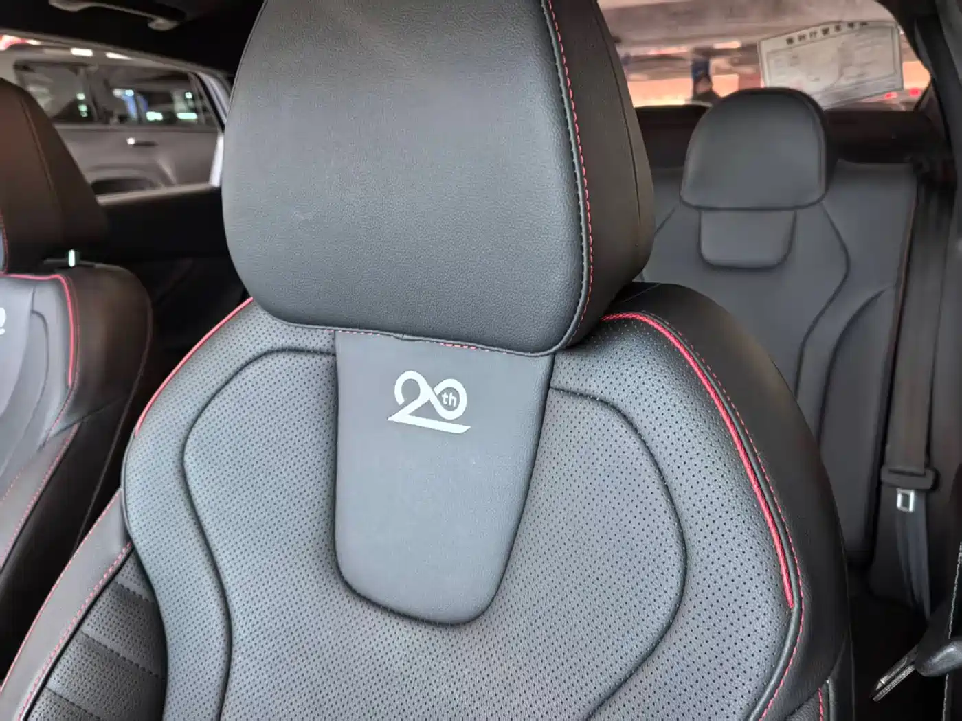 Hyundai Elantra 2022 1.5L CVT 20th Anniversary Edition фото 13