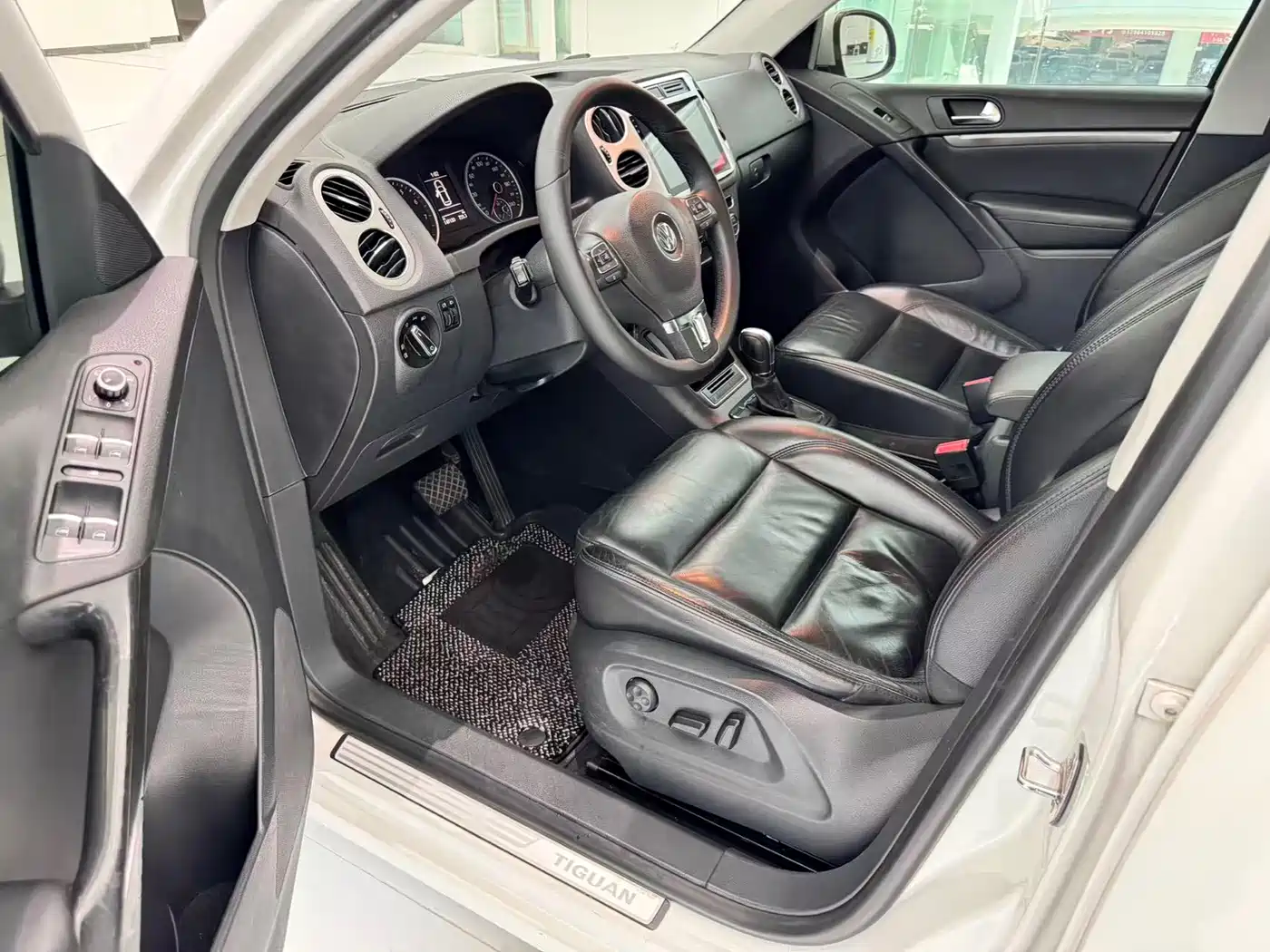 Volkswagen Tiguan 2013 1.8TSI Auto 2WD Comfort Edition фото 4