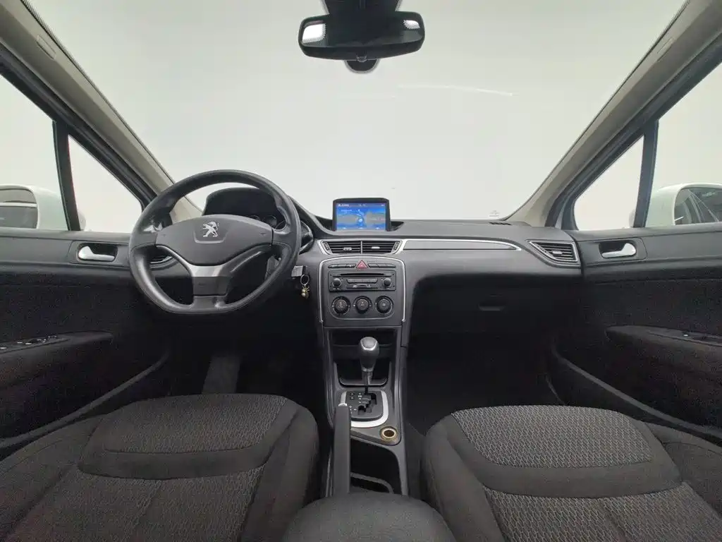 Peugeot 308 2014 2014 Model Joy Edition Classic 1.6L Automatic Superior Style