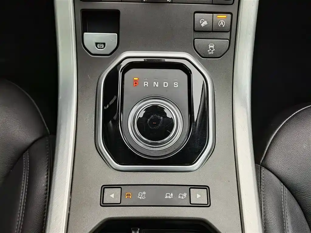 Land Rover Range Rover Evoque 2017 2.0T British Style Edition фото 13