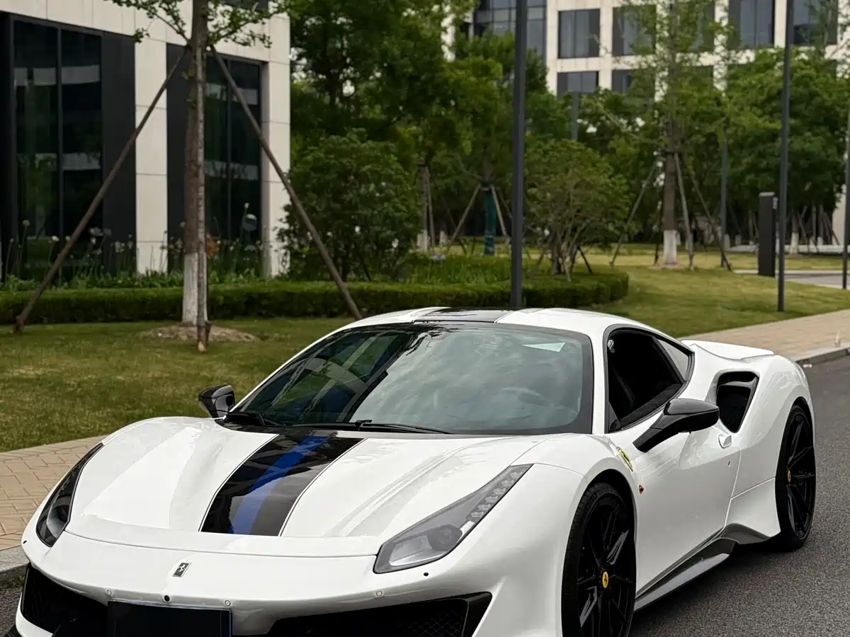 Ferrari 488