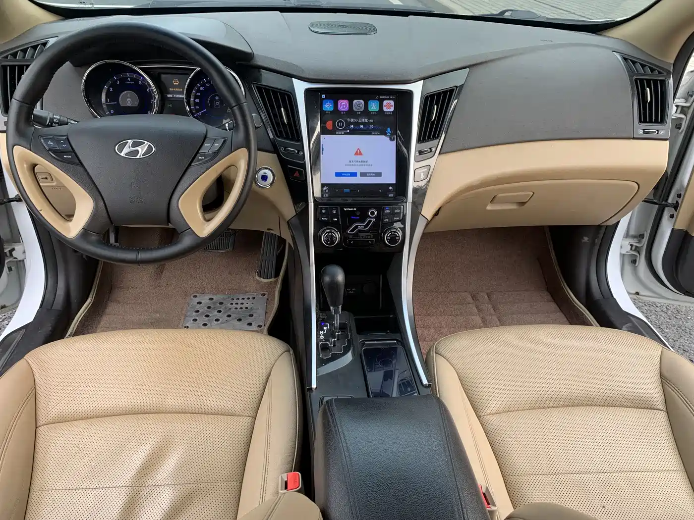 Hyundai Sonata 2013 2.0L Automatic Luxury Edition фото 8