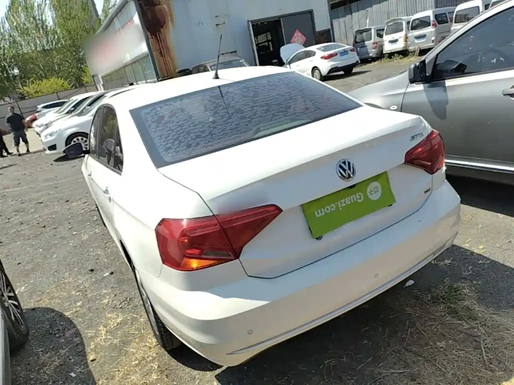Volkswagen Jetta 2017 1.5L Manual Comfort фото 5