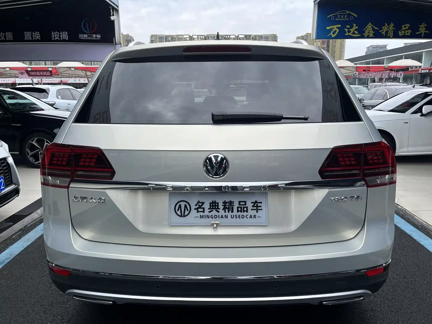 Volkswagen Teramont 2020 380TSI 4WD Luxury Edition China VI фото 20