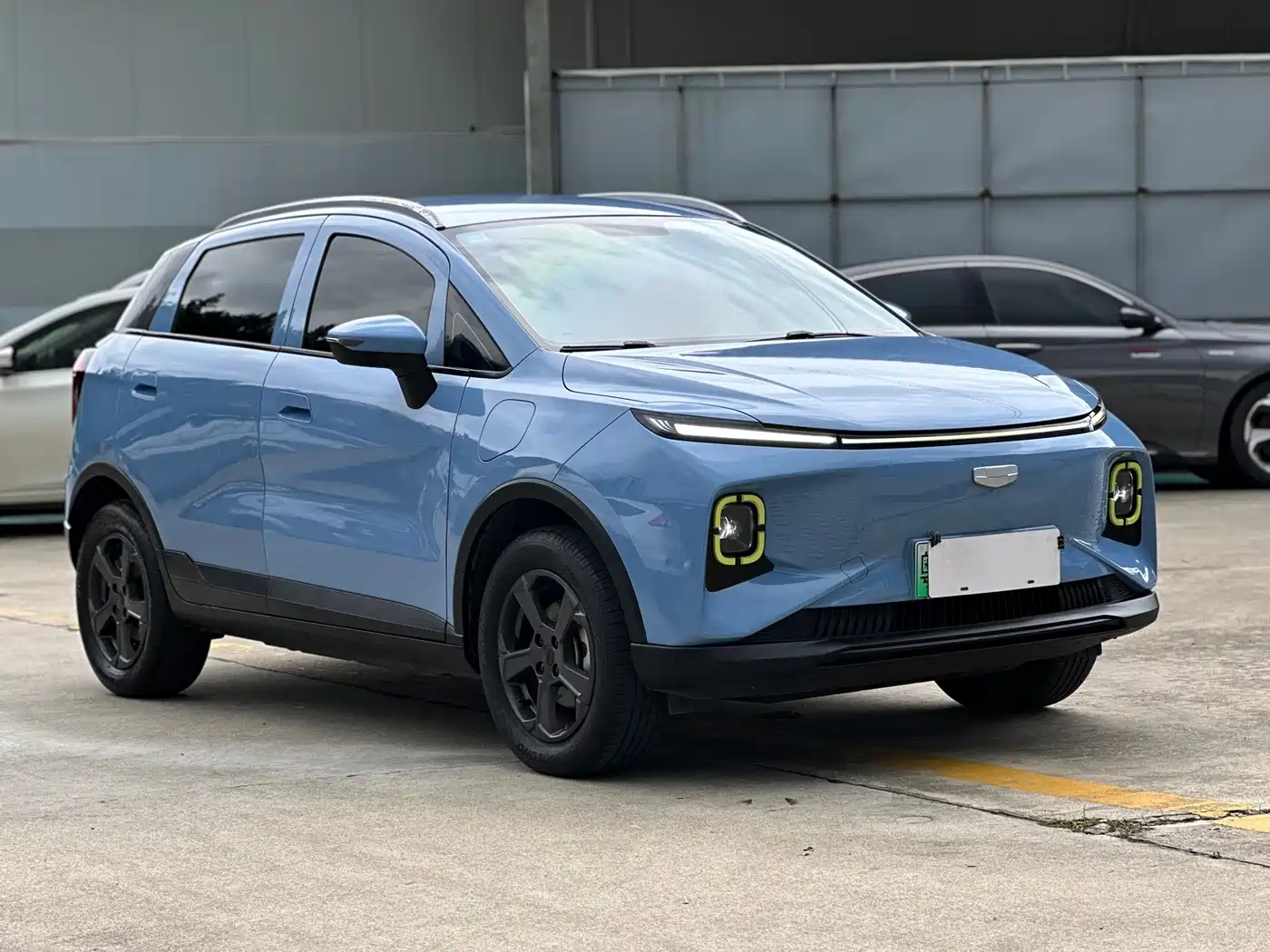 Фото 3 - Geely Geometry E Firefly