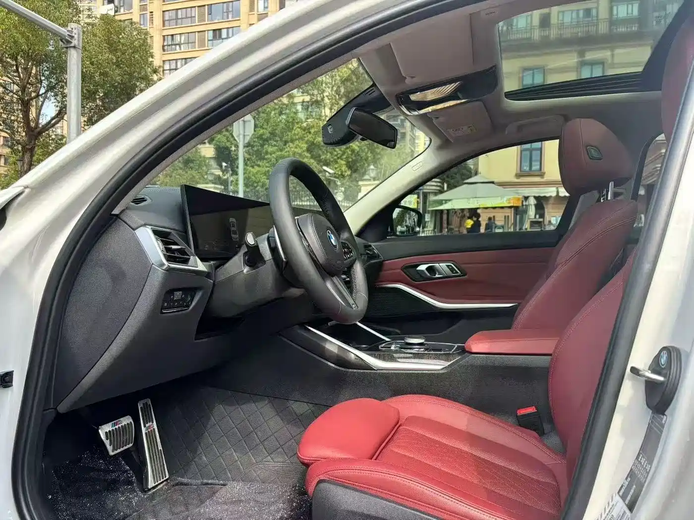 BMW 3 Series 2023 325Li M Sport Package фото 3
