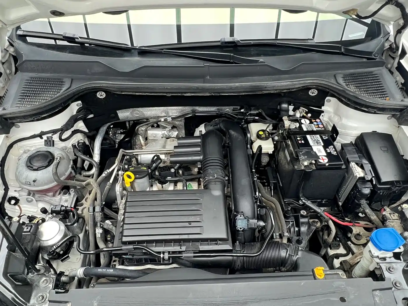 VOLKSWAGEN TUYUE