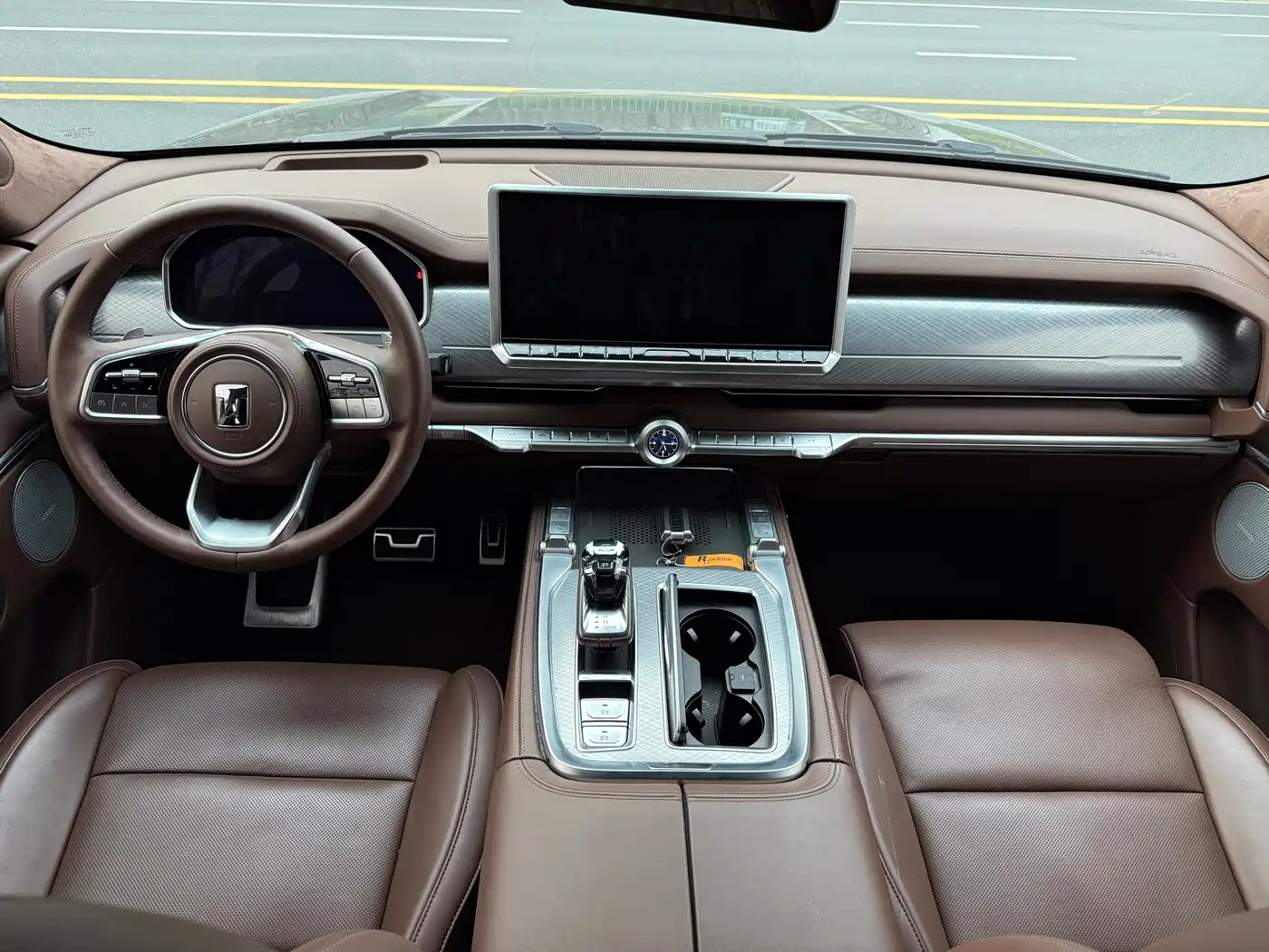 TANK TANK 700 NEW ENERGY