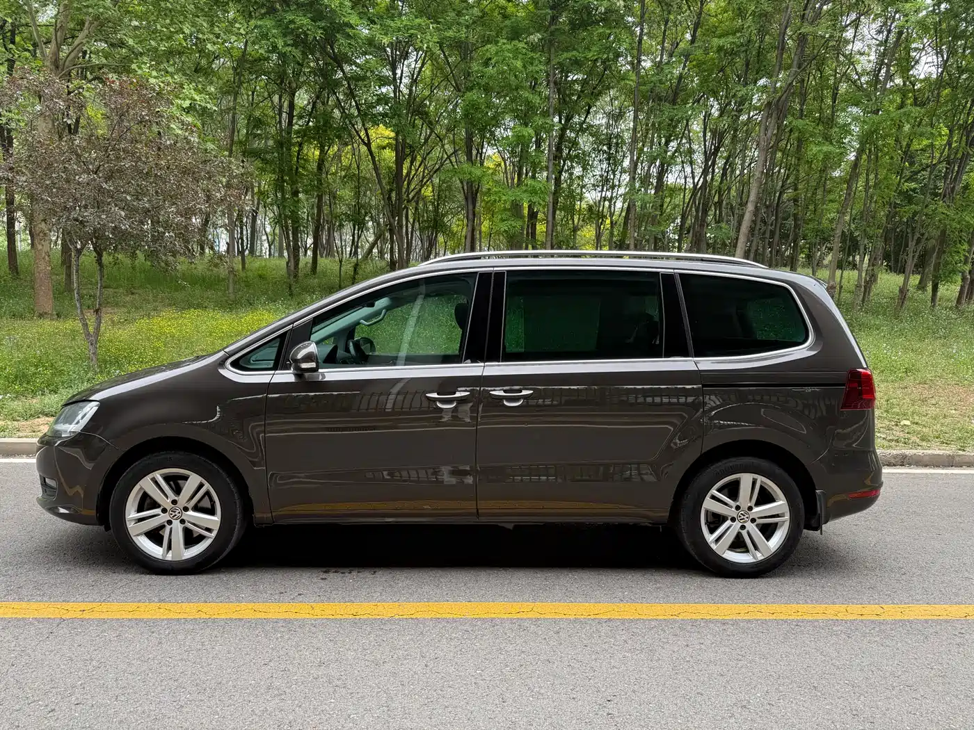 Volkswagen Sharan 2018 380TSI Comfort 7-Seater фото 3