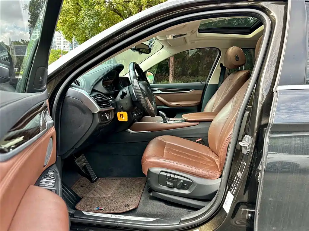 BMW X6 2015 xDrive35i Leading Type фото 6