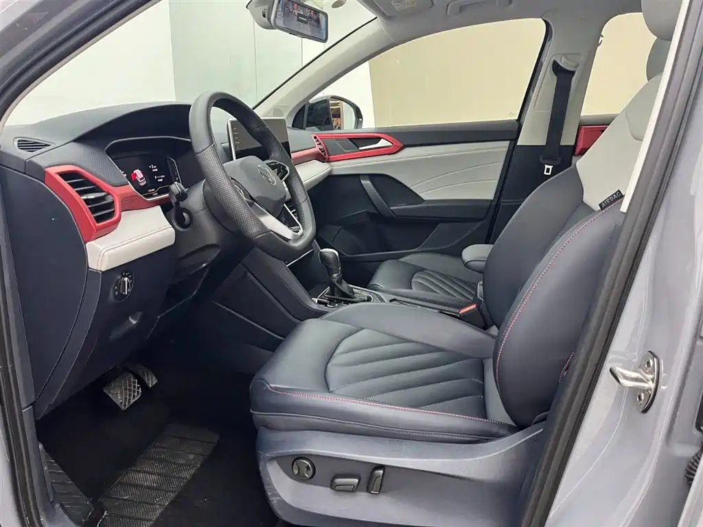 Volkswagen Tharu 2023 300TSI 2WD Moon Premium Edition фото 9