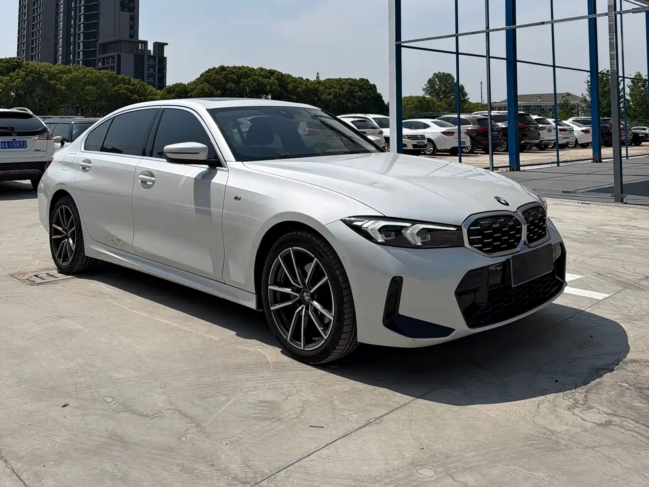 BMW 3 Series 2023 320Li M Sport Package фото 3