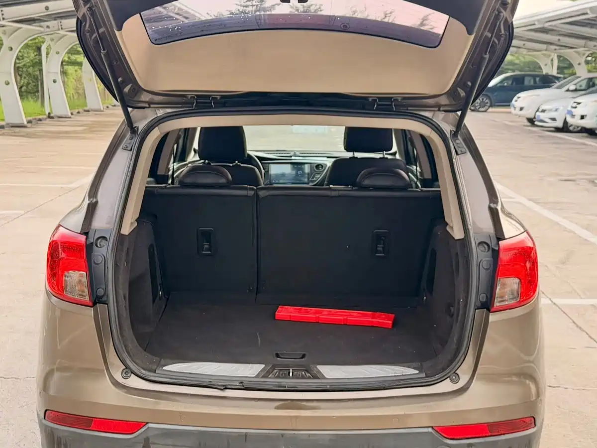 Фото 8 - Buick Envision Plus