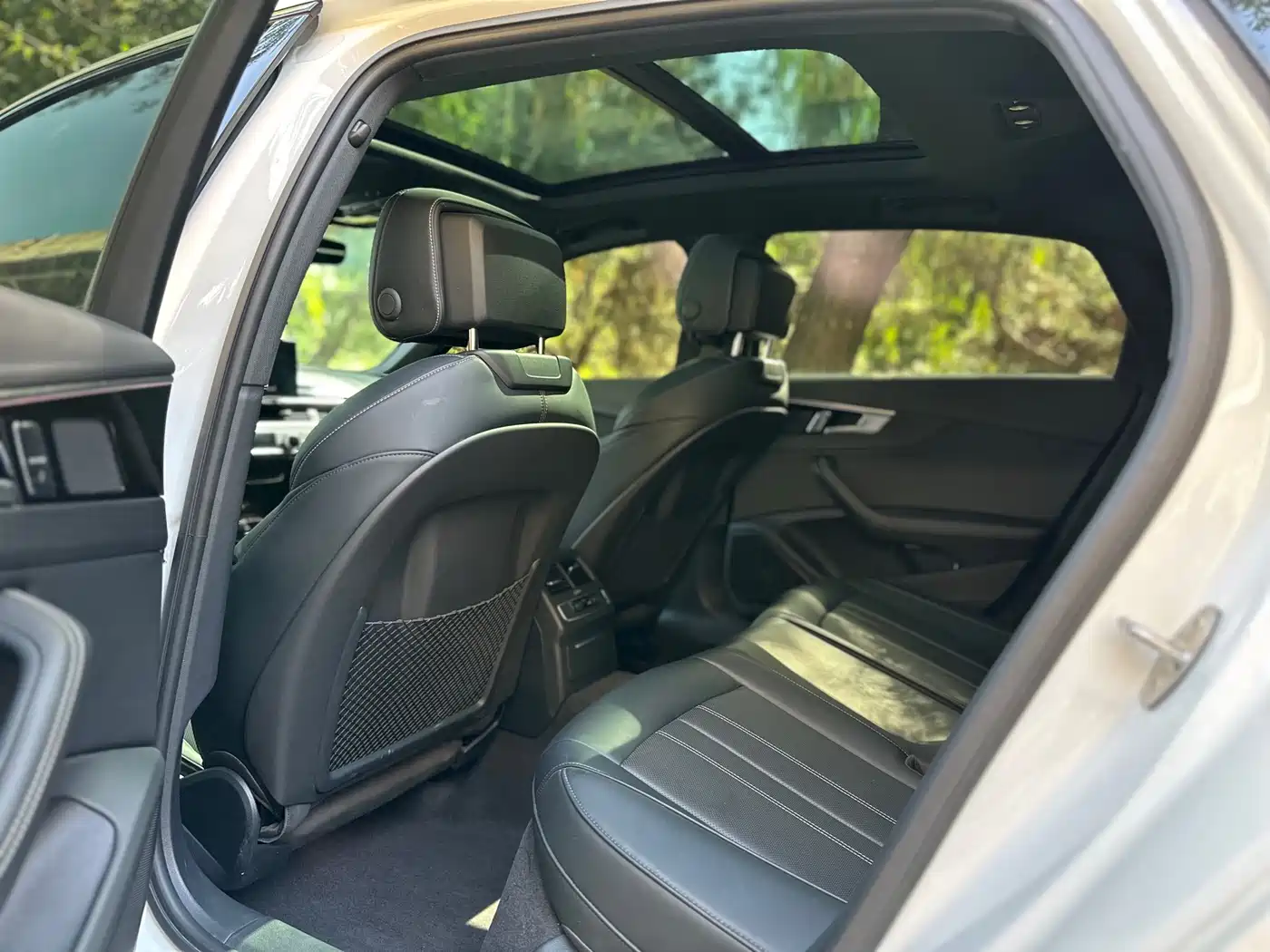 Audi A4L 2024 40 TFSI Luxury Dynamic фото 16