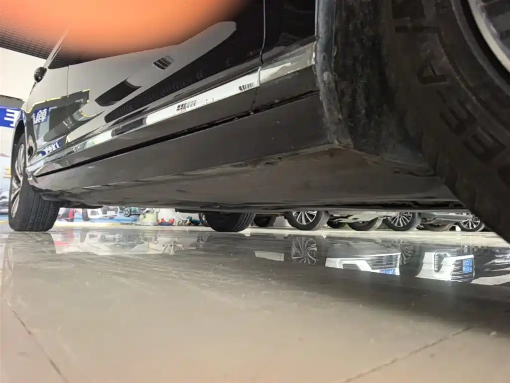 Volkswagen Magotan GTE Plug-in Hybrid 2022 GTE Luxury фото 21