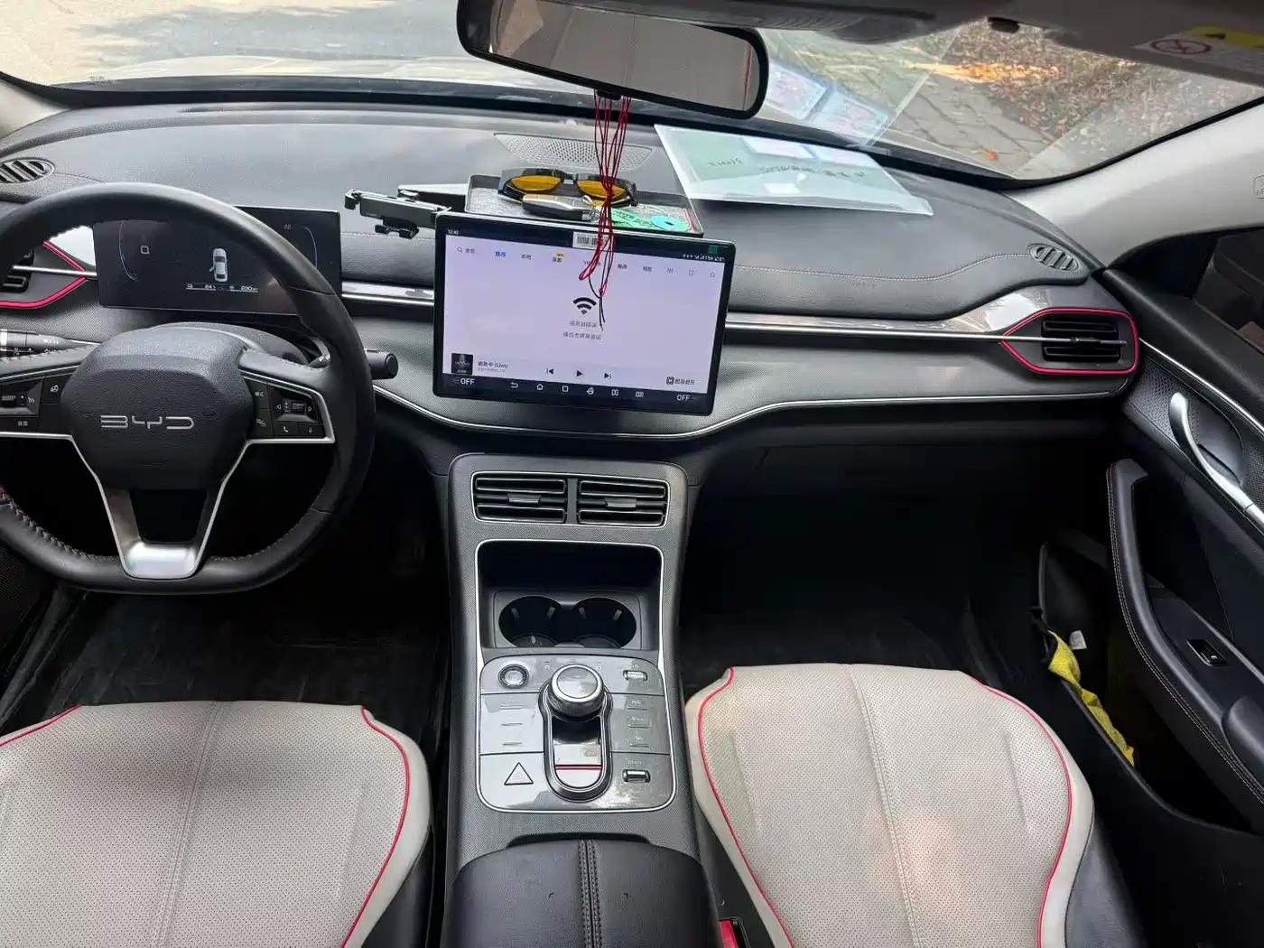 BYD Destroyer 05 2023 Champion Edition DM-i 55KM Luxury фото 5