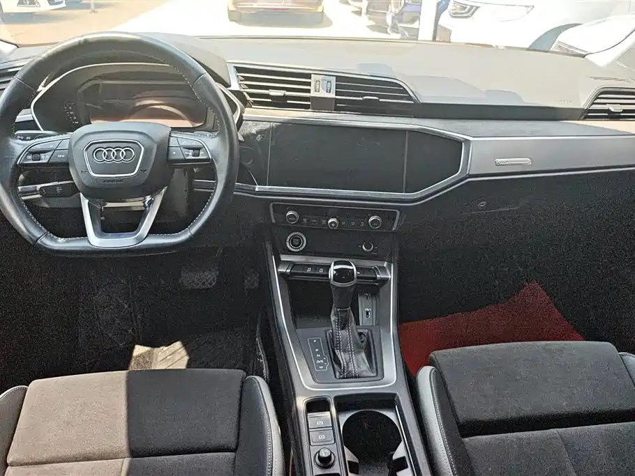 Audi Q3 2021 35 TFSI Fashion Sport фото 12