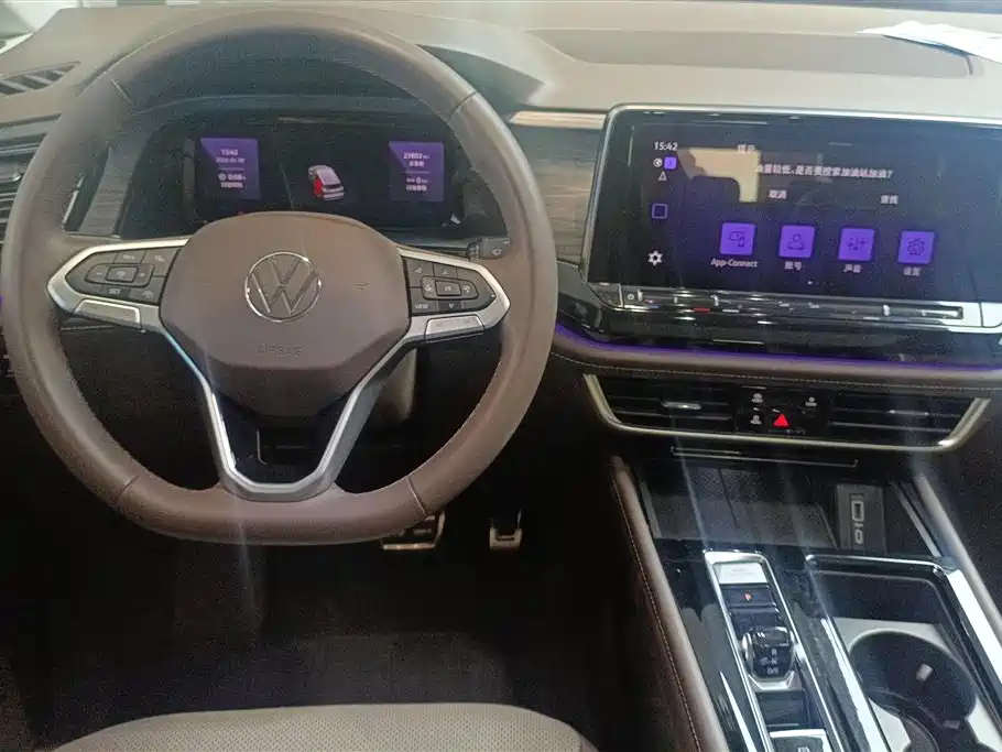 Volkswagen Viloran 2024 380TSI Executive Edition фото 12