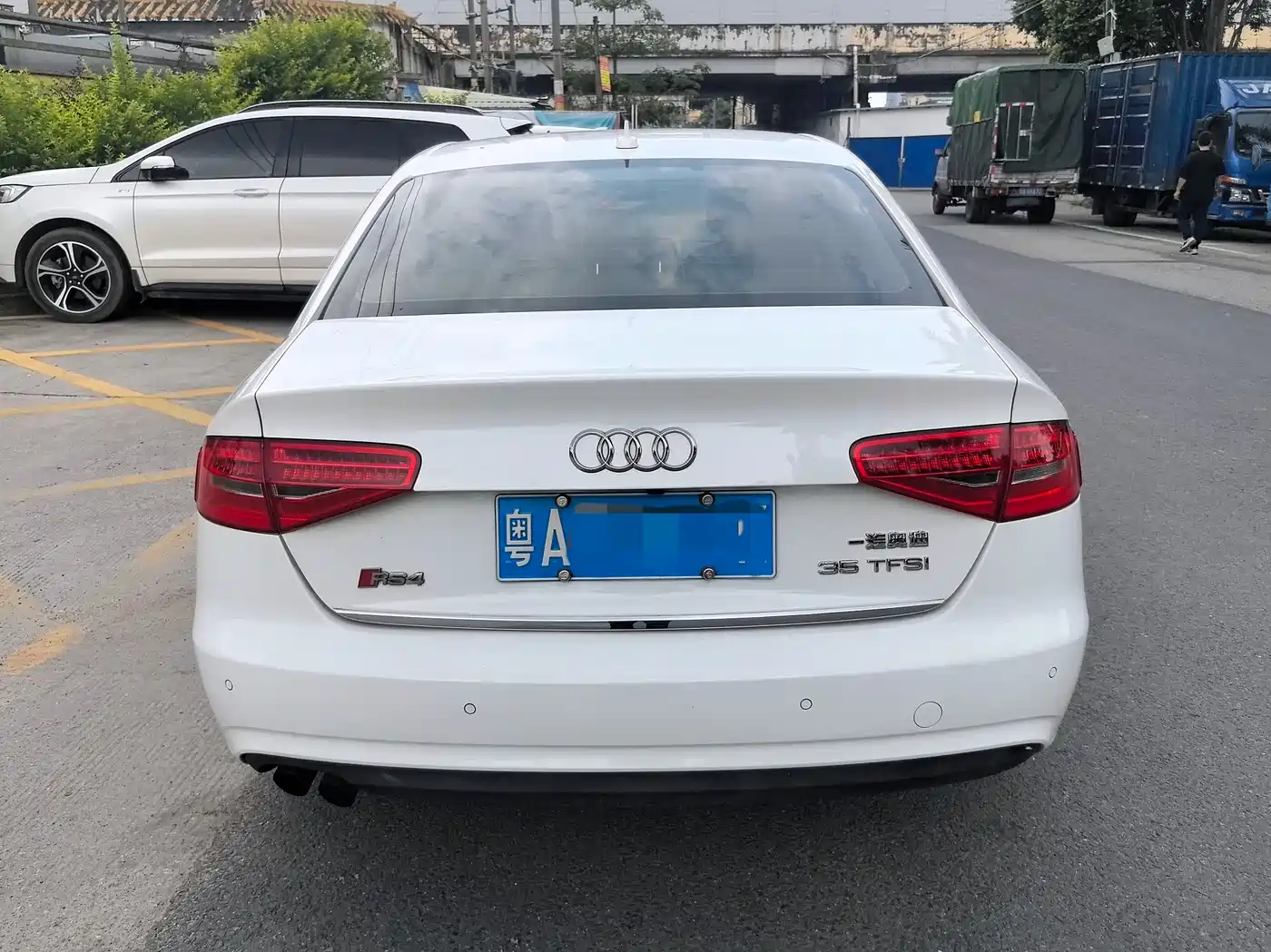 Audi A4L 2013 35 TFSI Automatic Standard фото 6