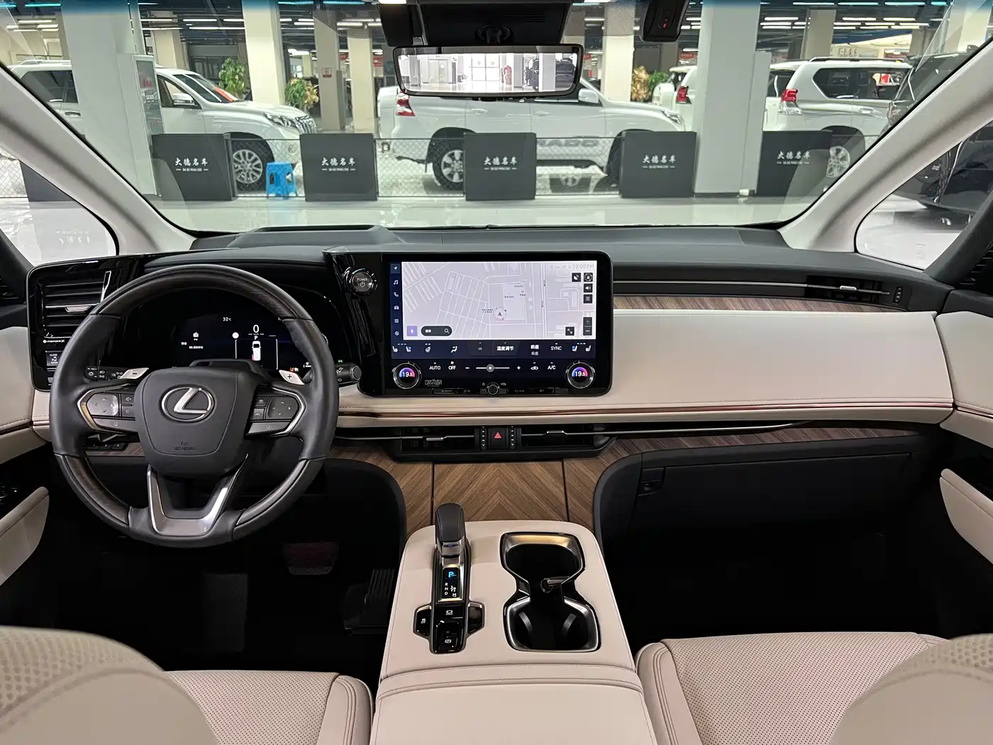 Lexus LM 2025 2025 Model 500h Six-Seater Prestige Edition