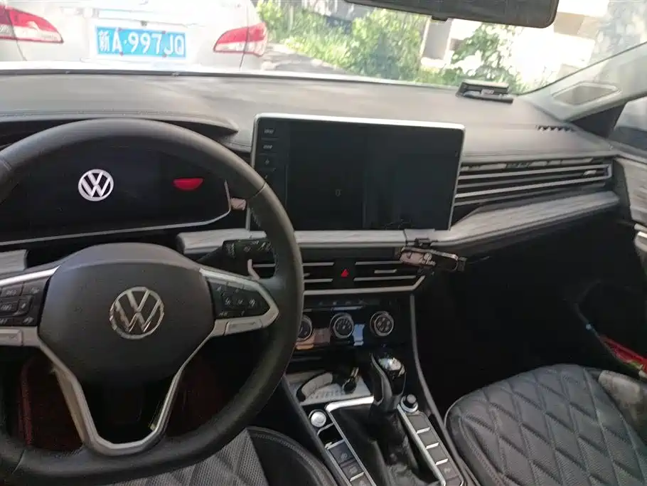 Volkswagen Sagitar 2023 300TSI DSG Surpassing Edition фото 12