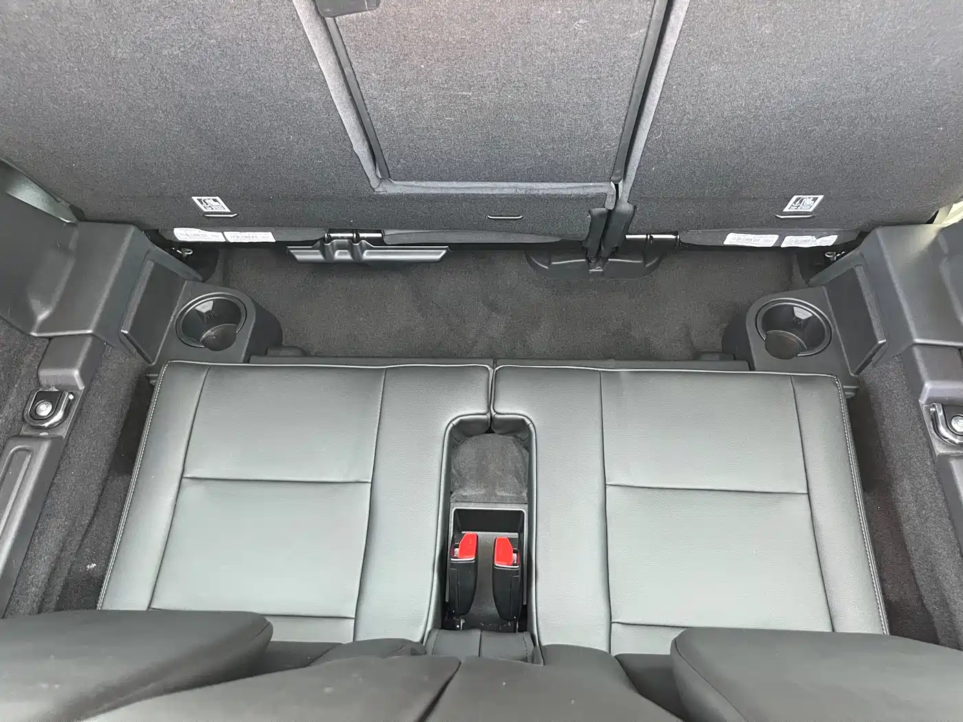 Land Rover Discovery Sport 2018 240PS HSE Edition фото 35