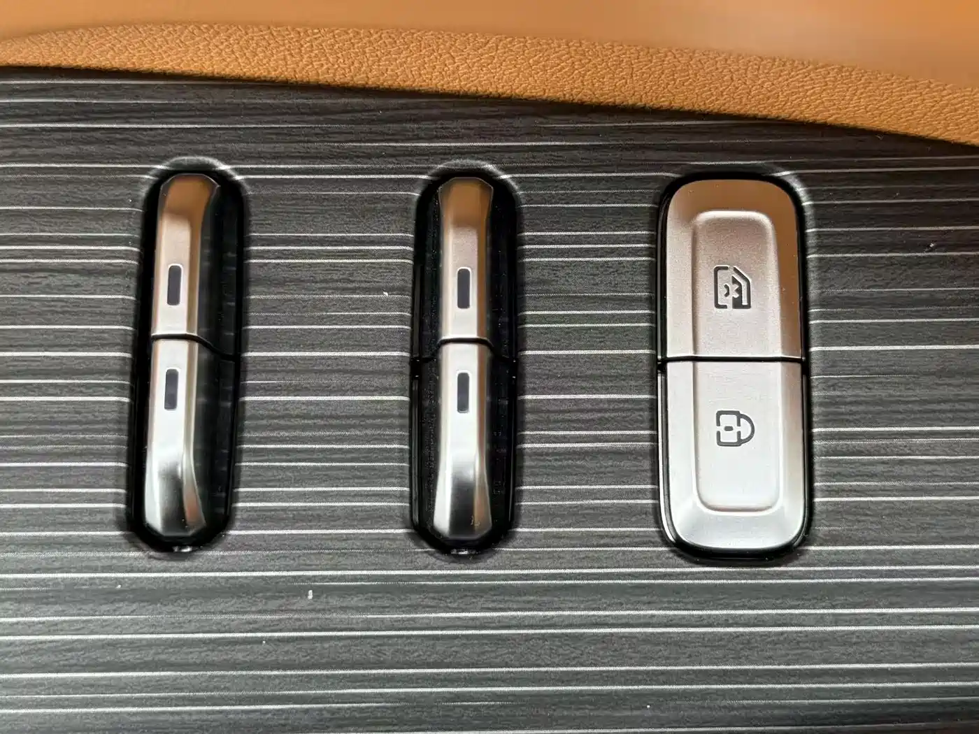 Dongfeng Yipai eπ008 2025 2025 210Max Extended Range 5-Seater