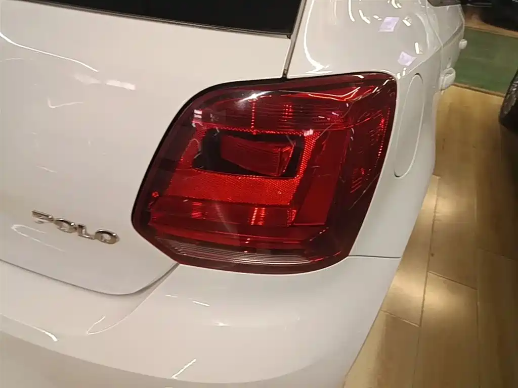 Volkswagen Polo 2018 1.5L Auto Safe Drive фото 8