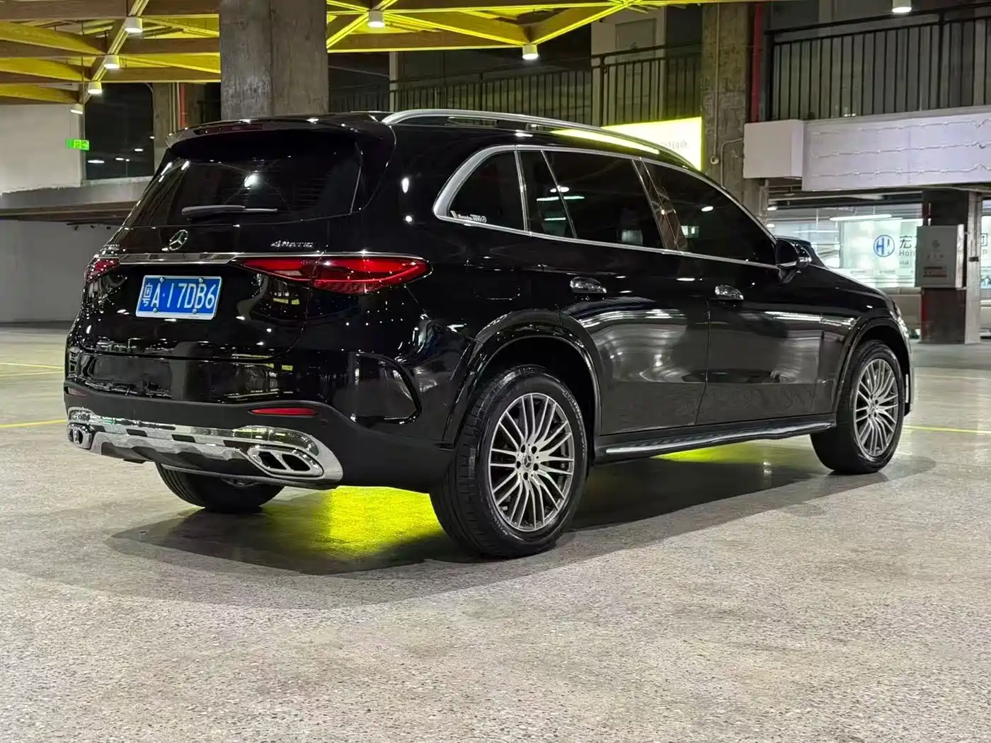 Фото 8 - Mercedes-Benz GLC