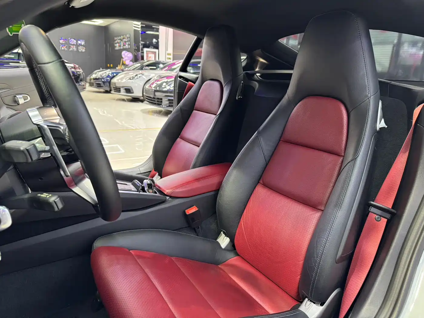 Porsche 718 2016 Cayman 2.0T фото 5
