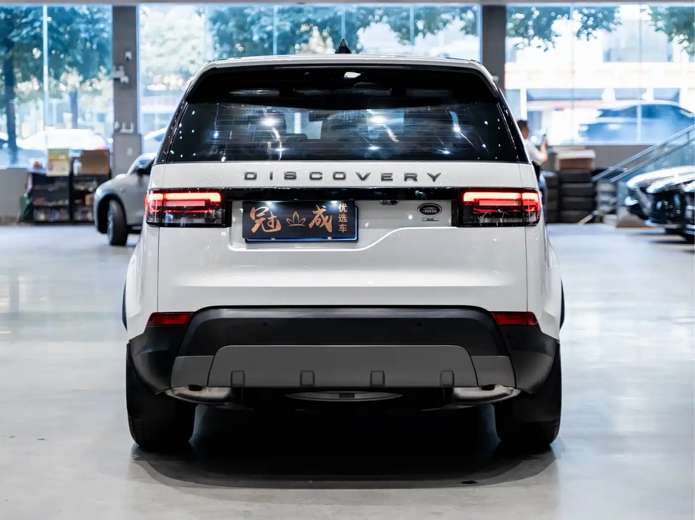 Land Rover Discovery 2020 3.0 SC V6 SE фото 5