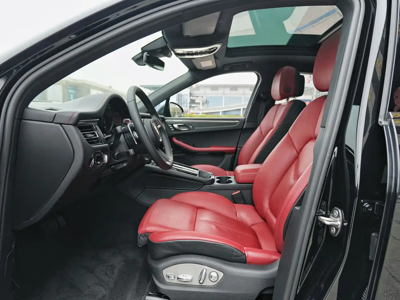 Porsche Macan 2023 Macan 2.0T фото 7