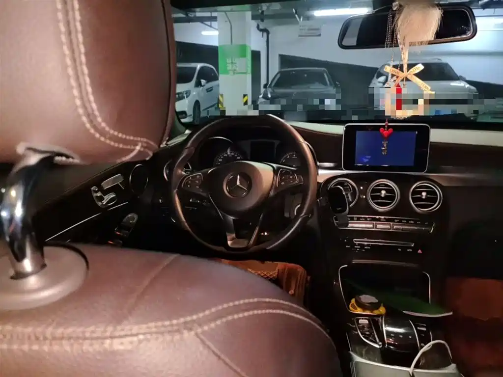 Mercedes-Benz GLC 2017 GLC 260 4MATIC Dynamic фото 3