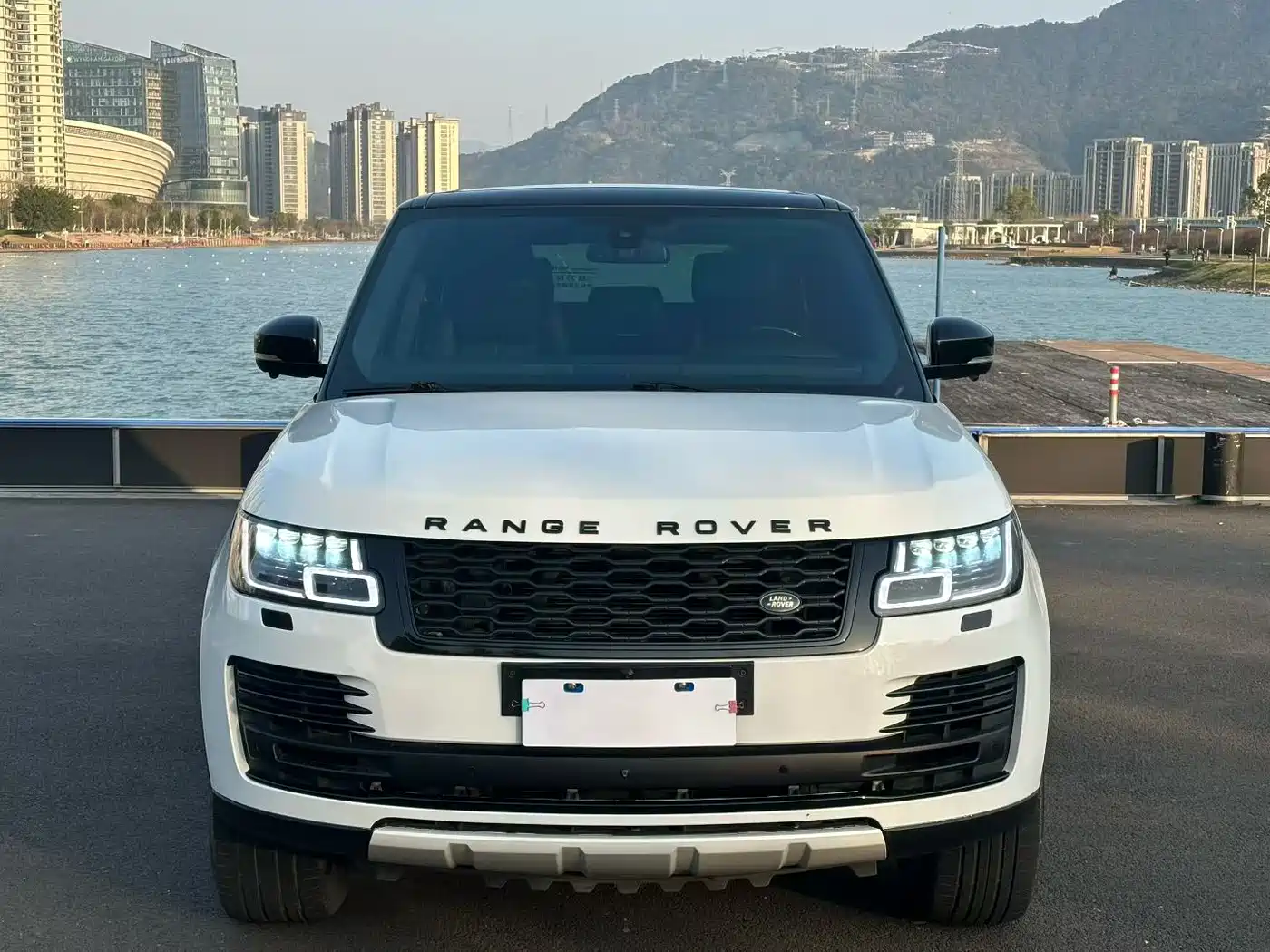 Land Rover Range Rover 2016 3.0 SC V6 Vogue фото 2
