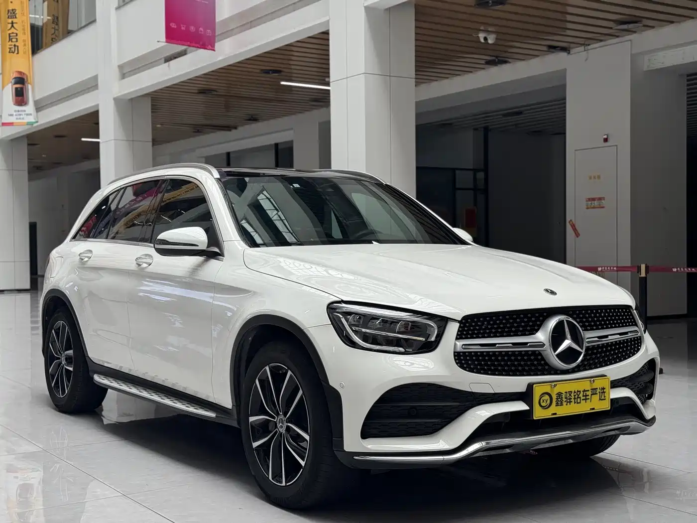MERCEDES-BENZ GLC