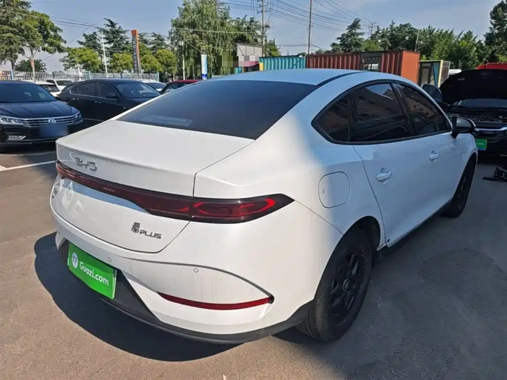 BYD Qin PLUS 2025 DM-i Smart Drive 55KM Leader фото 7