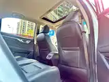 Фото 22 - Geely Vision
